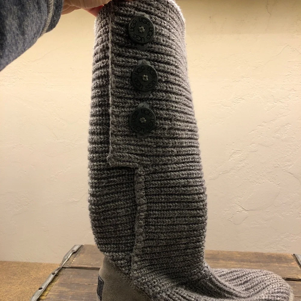 UGG Classic Cardi Boots Size 7 Grey Wool Sheepskin
